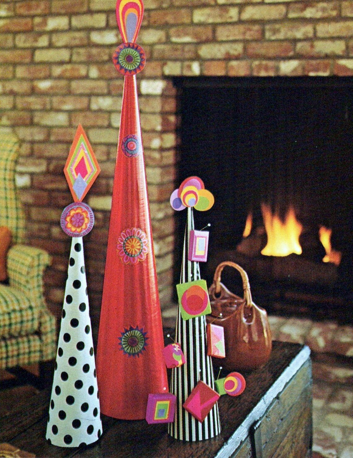 Vintage Christmas decorations with 60s and 70s style: Bright, colorful & homemade 6 Retro-style tall pointed Christmas trees (1970s) via ClickAmericana com