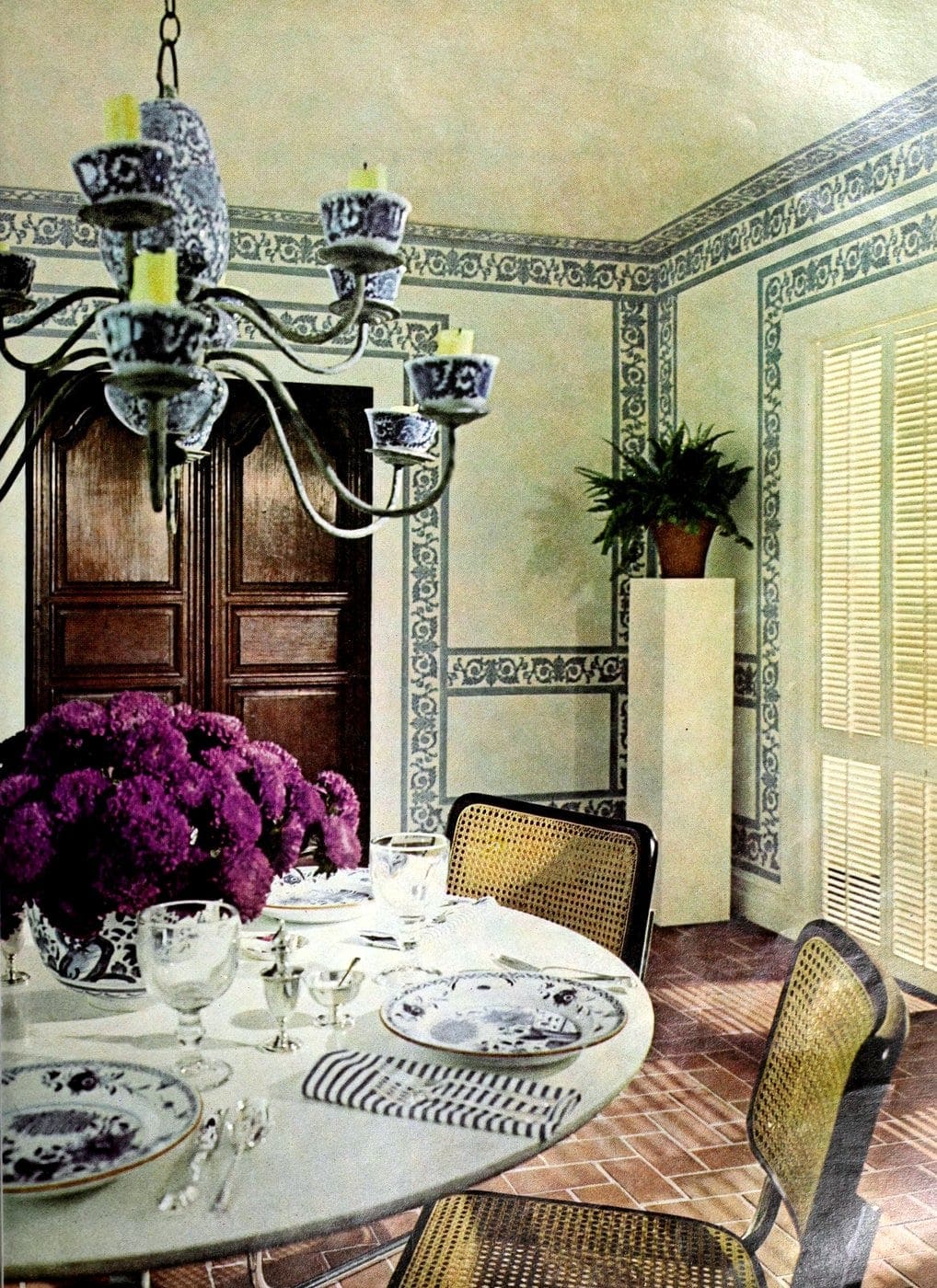 40 vintage centerpiece ideas Table decor from yesteryear Click Americana