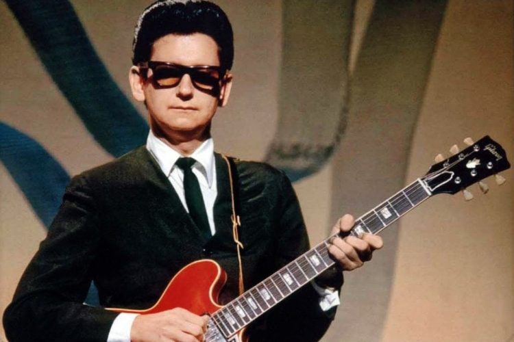why did roy orbison wear glasses