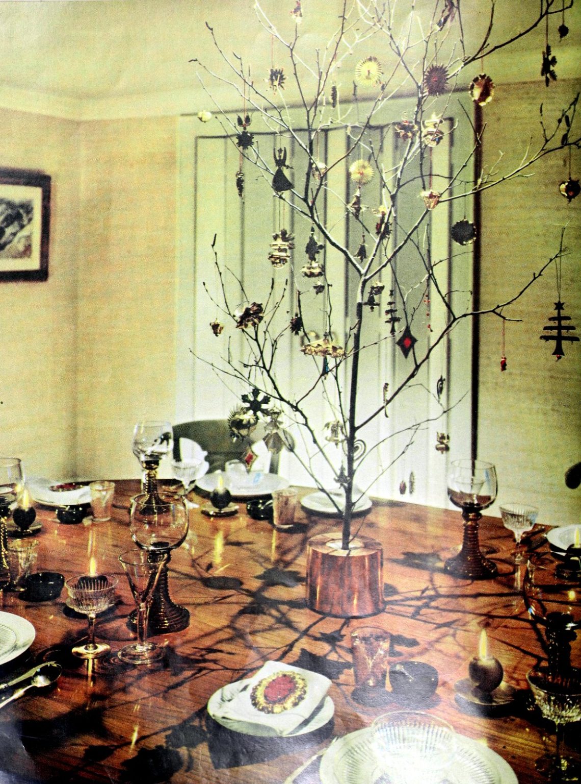 Festive Christmas table settings: Ideas for holiday tables with retro ...