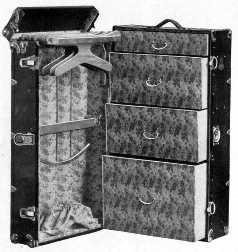These antique travel trunks let people travel in