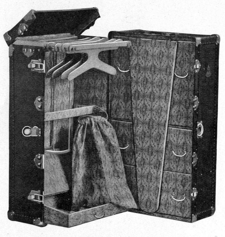 These antique travel trunks let people travel in