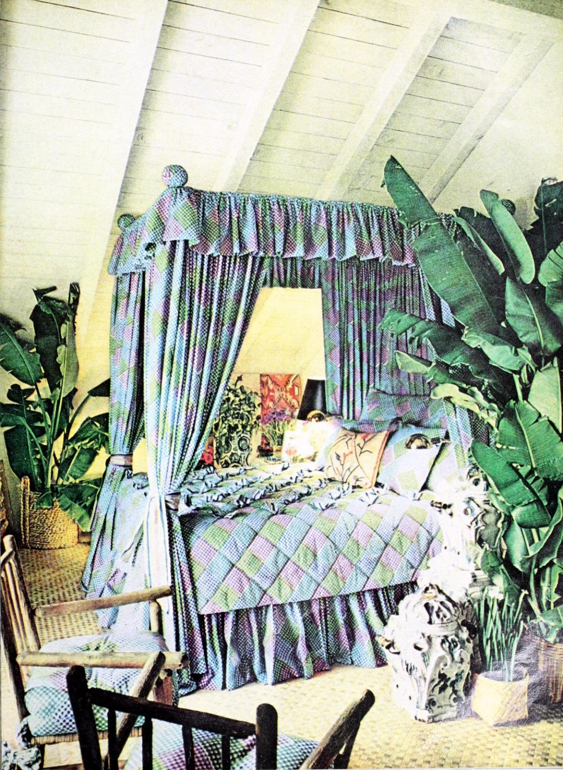 See 80 beautiful vintage canopy beds Click Americana