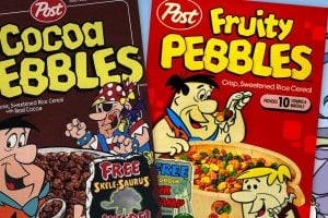 The Flintstones help debut Fruity Pebbles & Cocoa Pebbles cereals (1970)