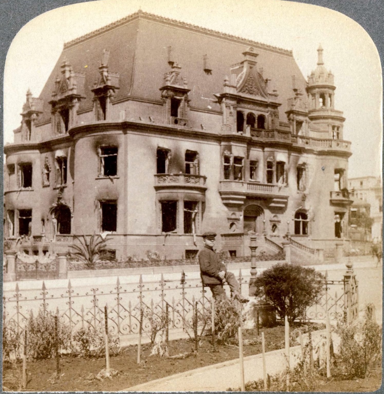 Spreckels Mansion in San Francisco See the luxurious old home of sugar