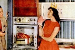 The perfect 50s housewife in the kitchen