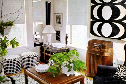 This mod black and white living room had some eye-popping decor (1973)