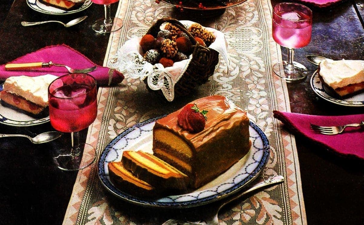 Truffles, torte, PB&J pie & banana pudding: Vintage cream cheese-based dessert recipes (1985) - Clic