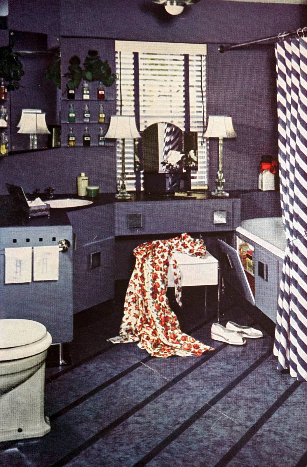 Vintage 1941 Armstrong bathroom decor via ClickAmericaan com (2)
