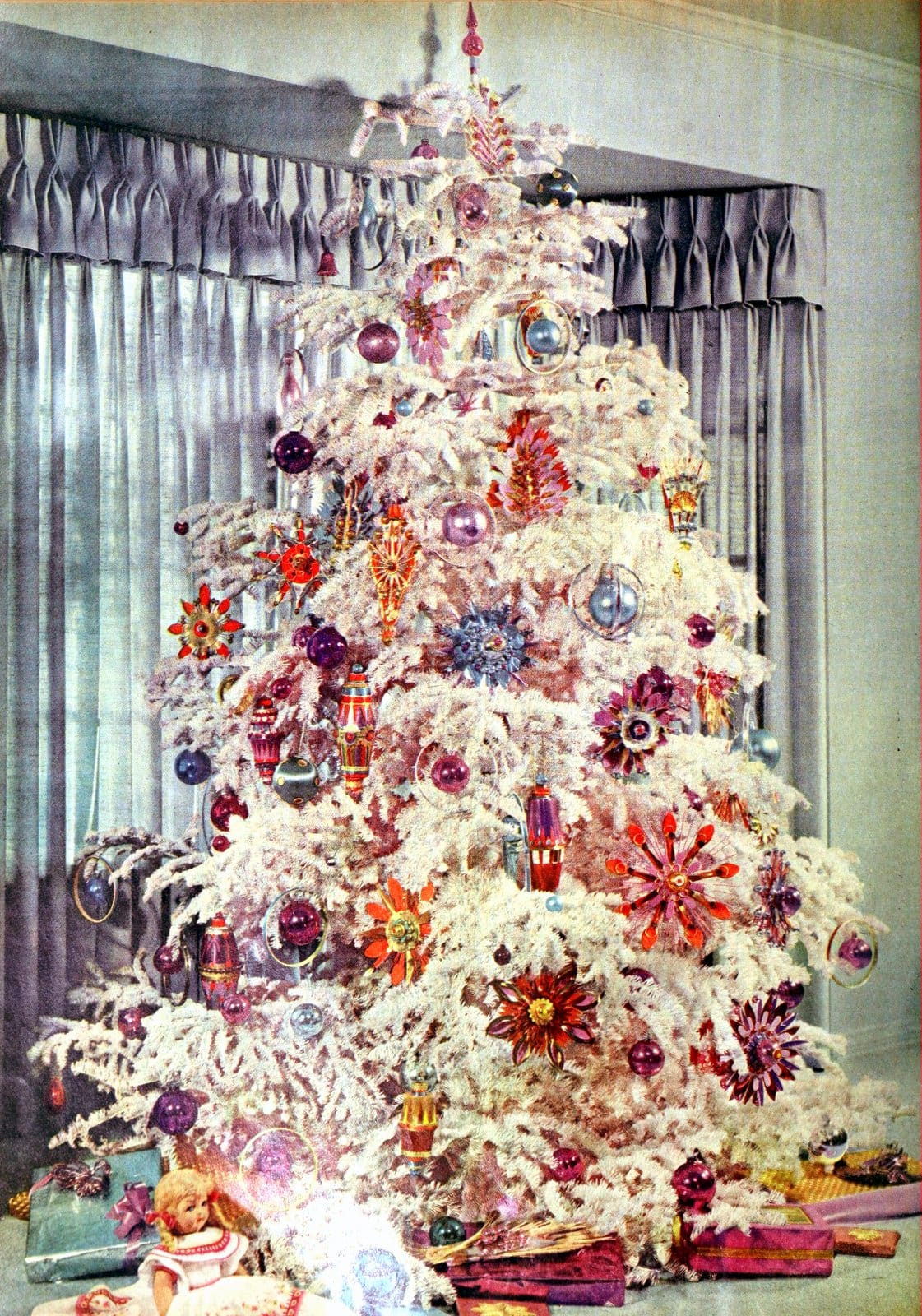 Vintage 1950s white Christmas tree (1)