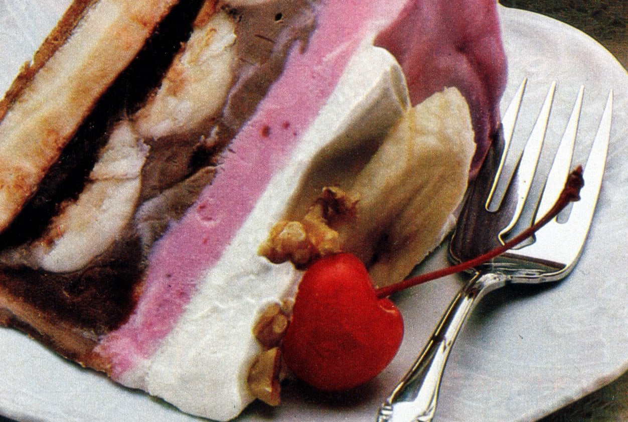 Banana split cake recipe (1982) - Click Americana