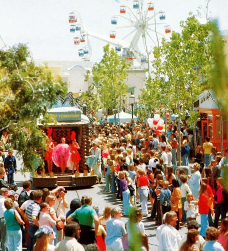How Marriott 39 s Great America theme - Vintage Marriotts Great America Park Scene From 1976 770x850 