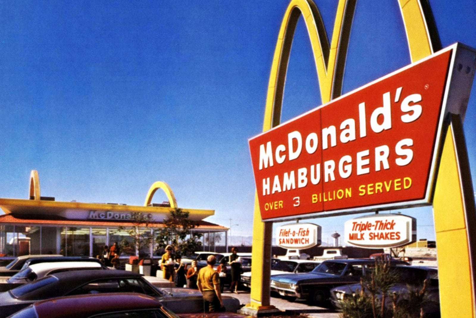 1950s McDonald’s Restaurant Photo Reprint – Classic Cars Scene (220-J)