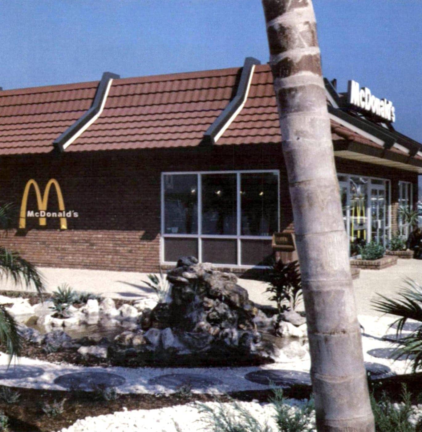 Vintage McDonald's fast food restaurant 1970s (10)