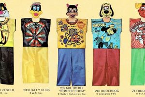 Vintage and retro Halloween costumes - Collegeville in the 60s and 70s (1)