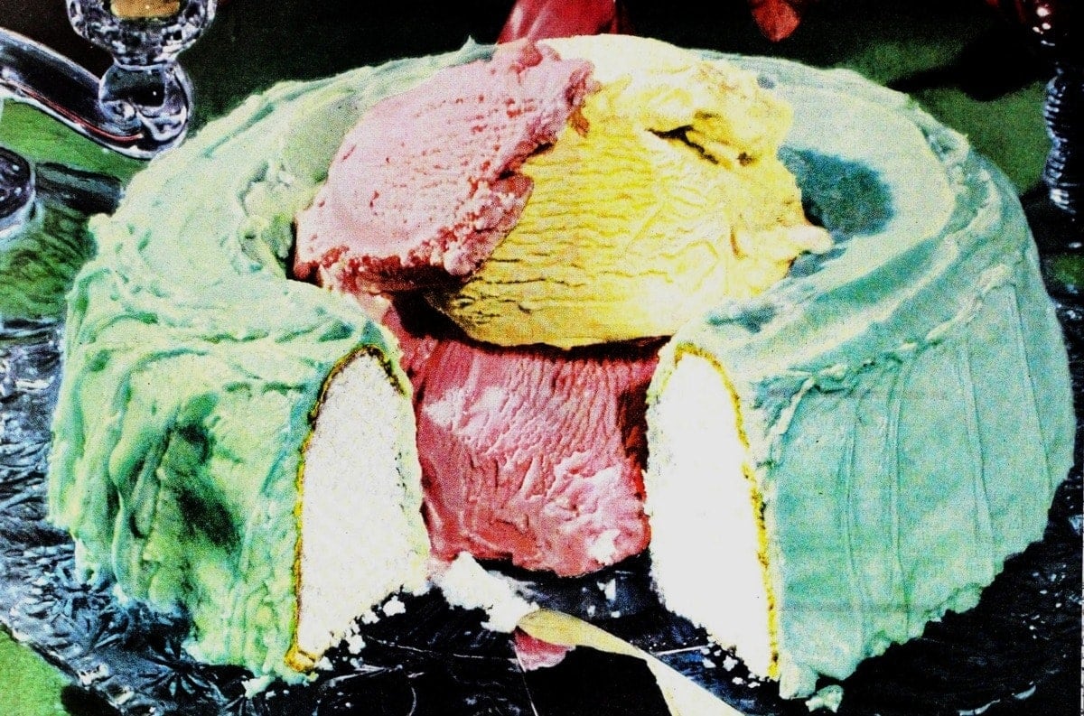 Ice cream-lined cake recipe (1949) - Click Americana
