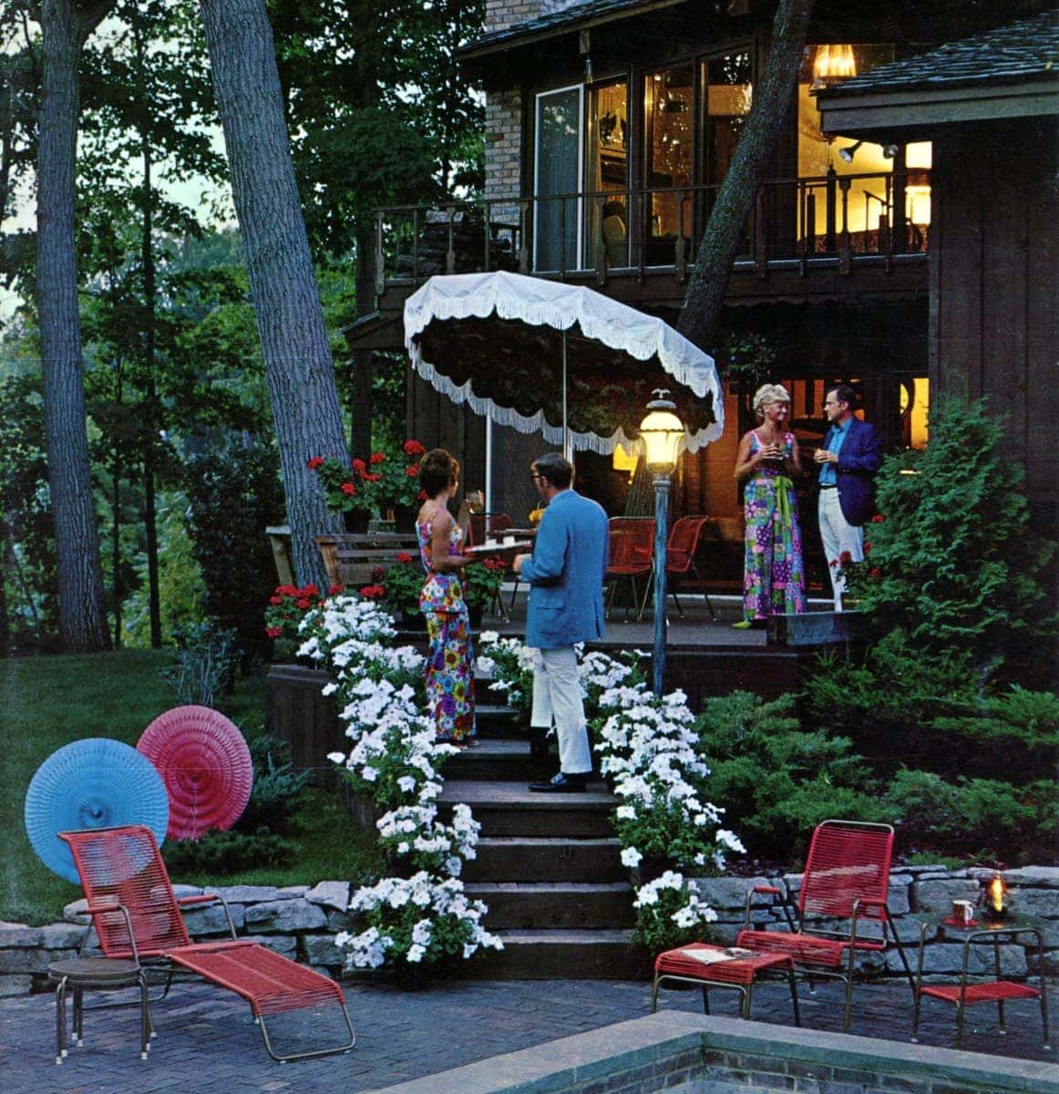 See 60 vintage patio furniture sets that offered outdoor relaxation the