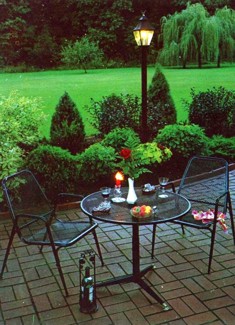 See 60 vintage patio furniture sets that offered outdoor relaxation the