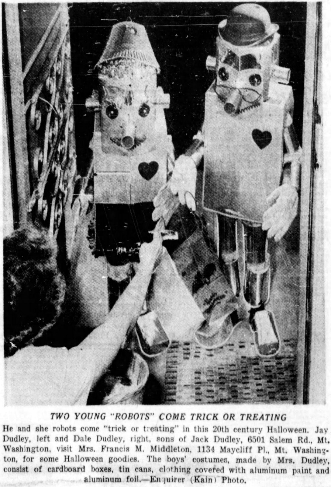 Vintage robot Halloween costumes (1954) via ClickAmericana com