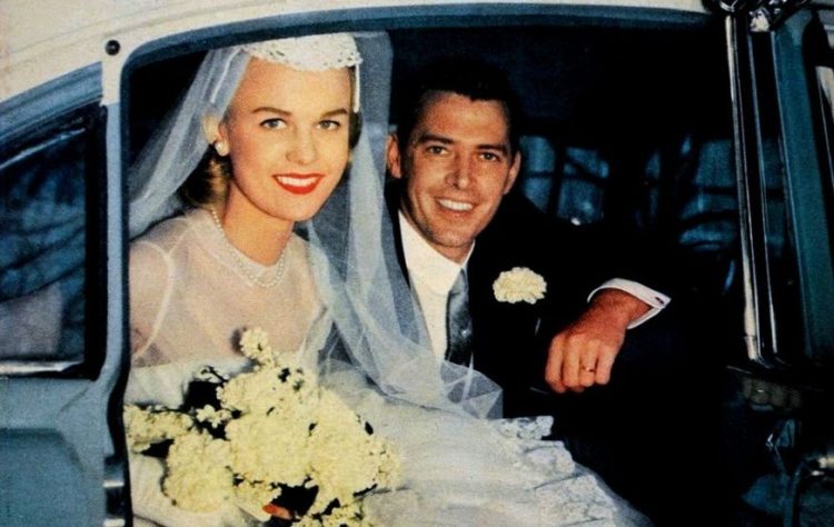 Wedding in the 1950s - newlywed couple