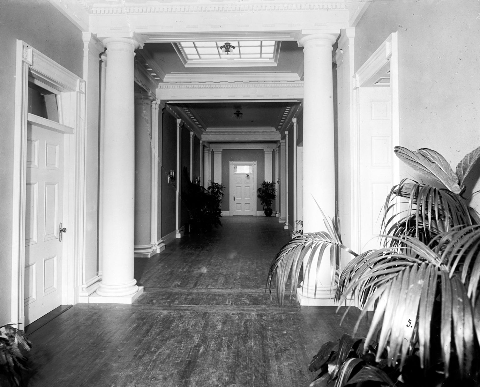 Inside the White House: 35 amazing photos from the early 1900s during