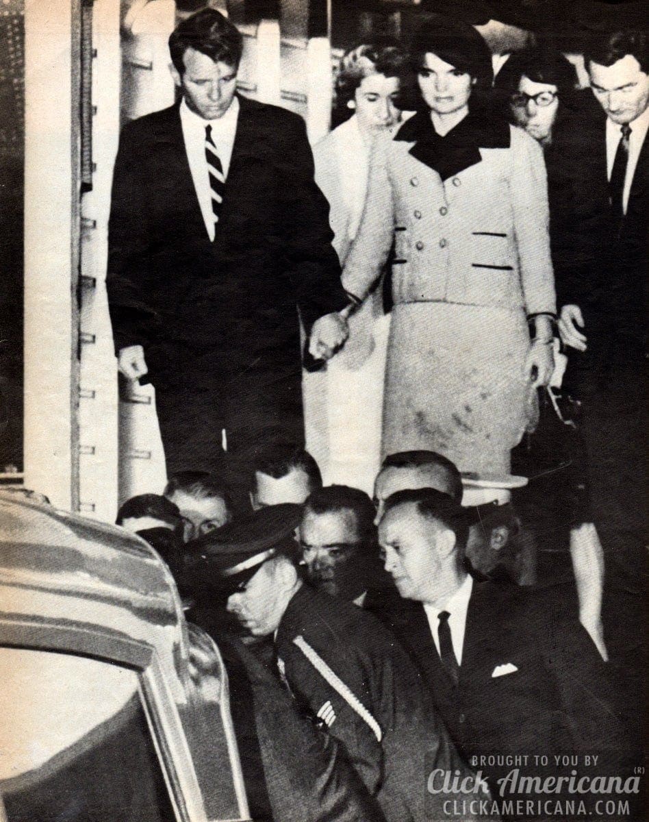 President Kennedy's assassination through the devastating headlines & heartbreak (1963) 4 The assassination of President Kennedy