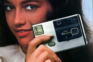 See more vintage stuff tagged with cameras at Click Americana